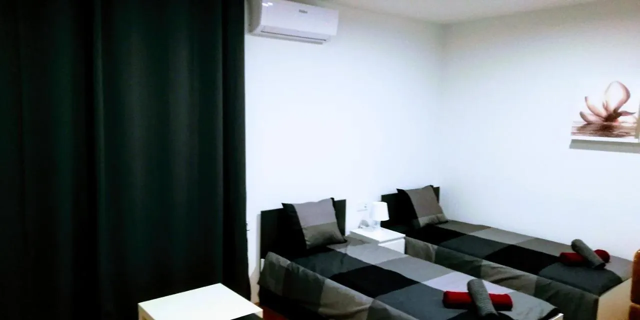 Pula Center Green Park Apartments And Rooms