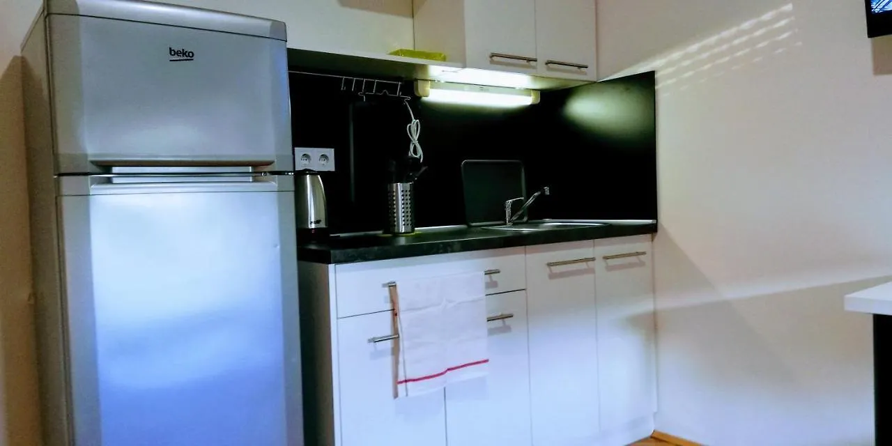 Pula Center Green Park Apartments And Rooms 0*,  Croatia