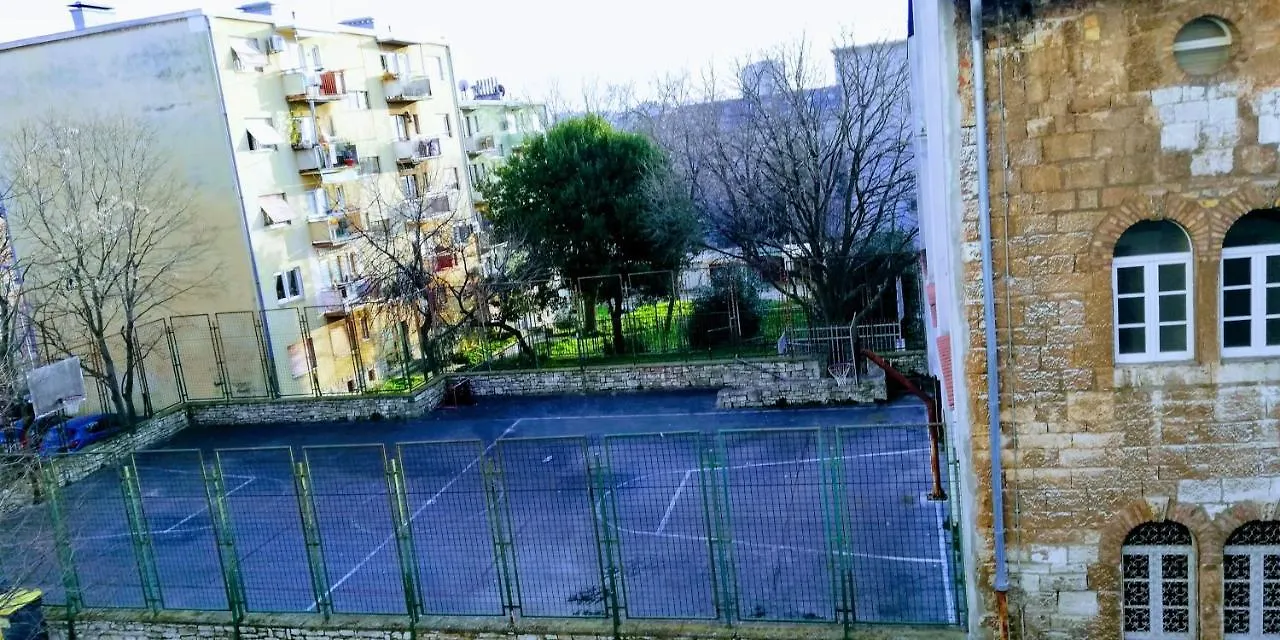 Pula Center Green Park Apartments And Rooms 0*,