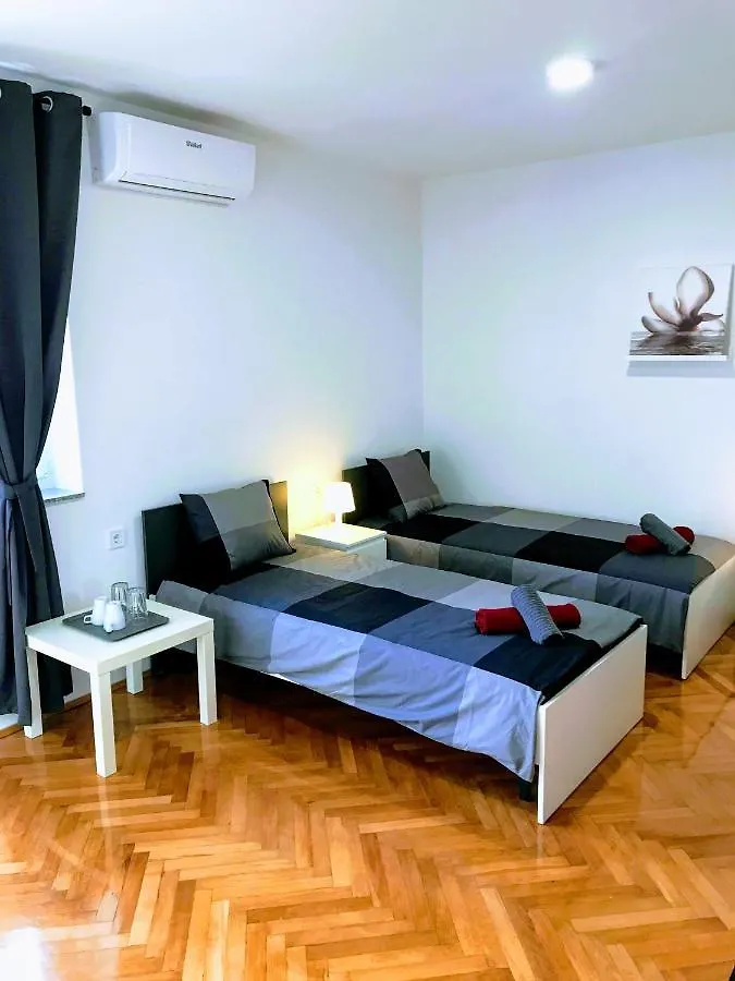 Pula Center Green Park Apartments And Rooms Chorvatsko
