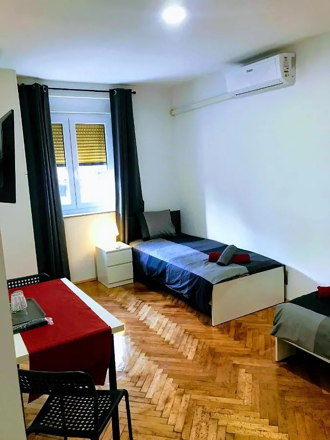 Pula Center Green Park Apartments And Rooms 0*,  Chorvatsko
