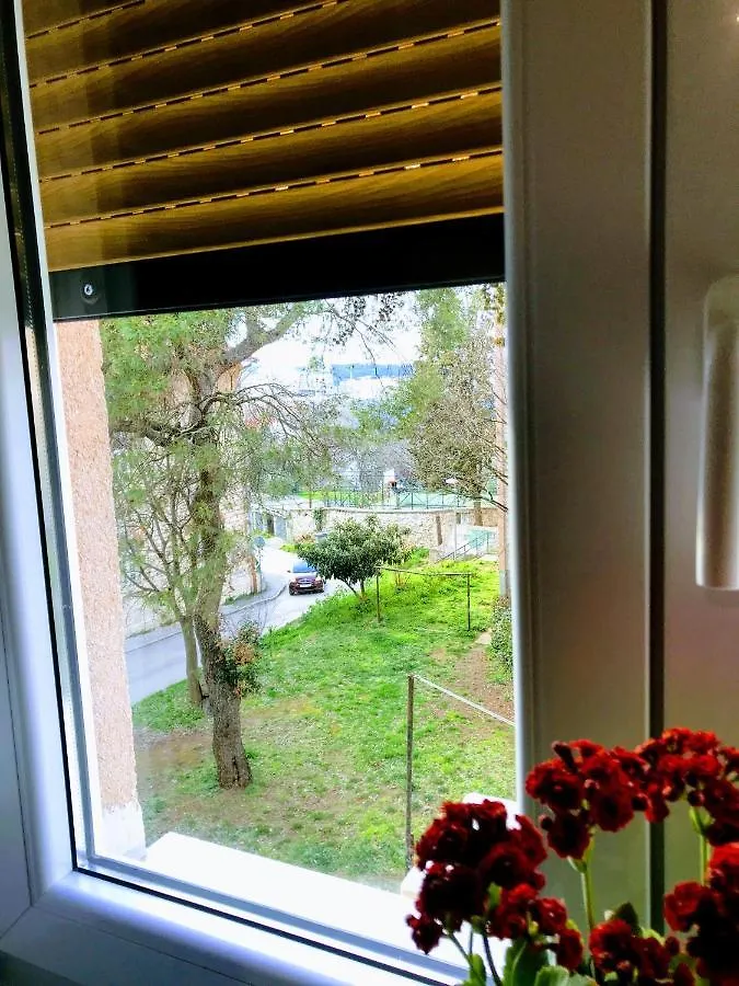 Pula Center Green Park Apartments And Rooms