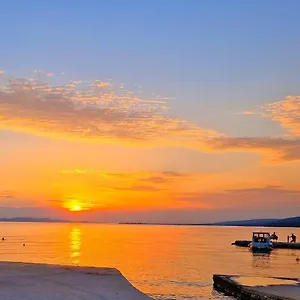 apartmani-solis.hotelinzadar.com/