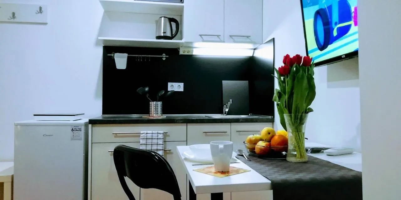 Pula Center Green Park Apartments And Rooms