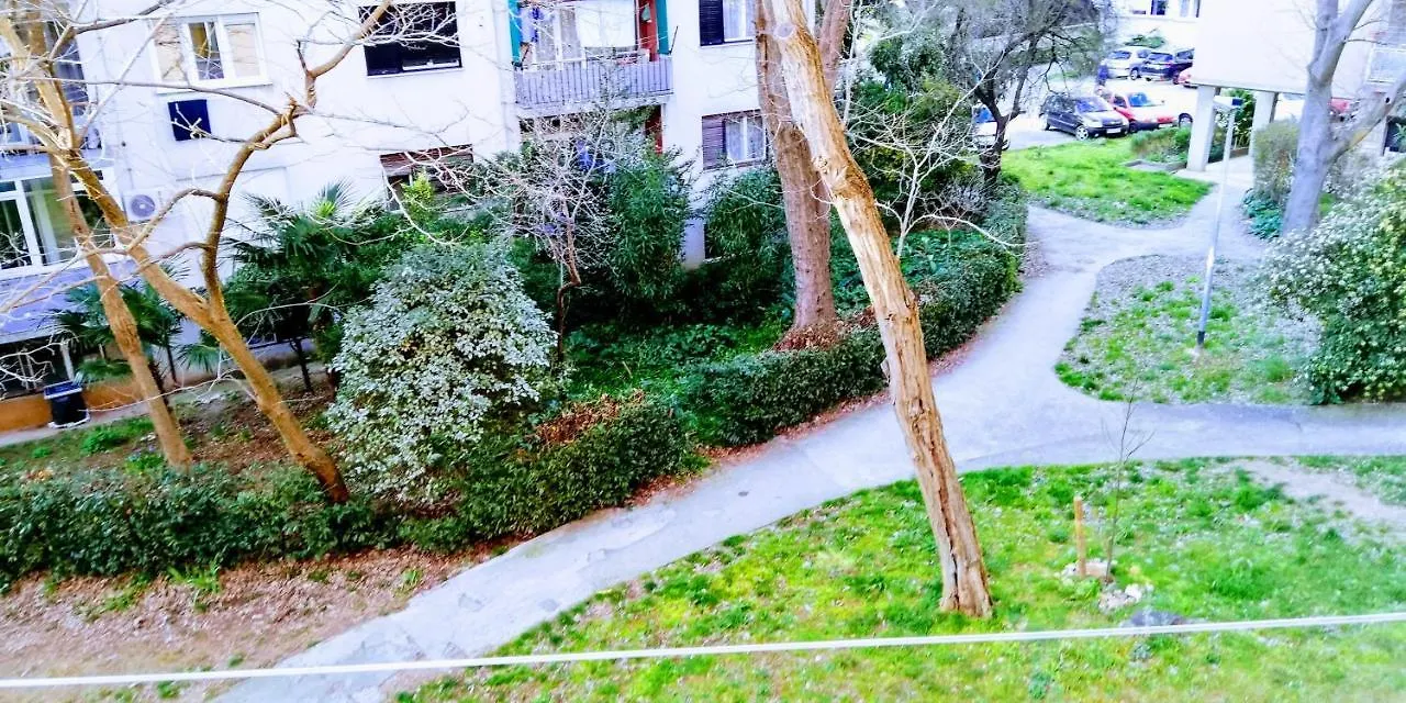 Pula Center Green Park Apartments And Rooms