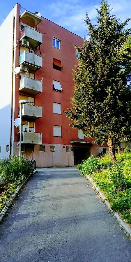 Pula Center Green Park Apartments And Rooms Croatia