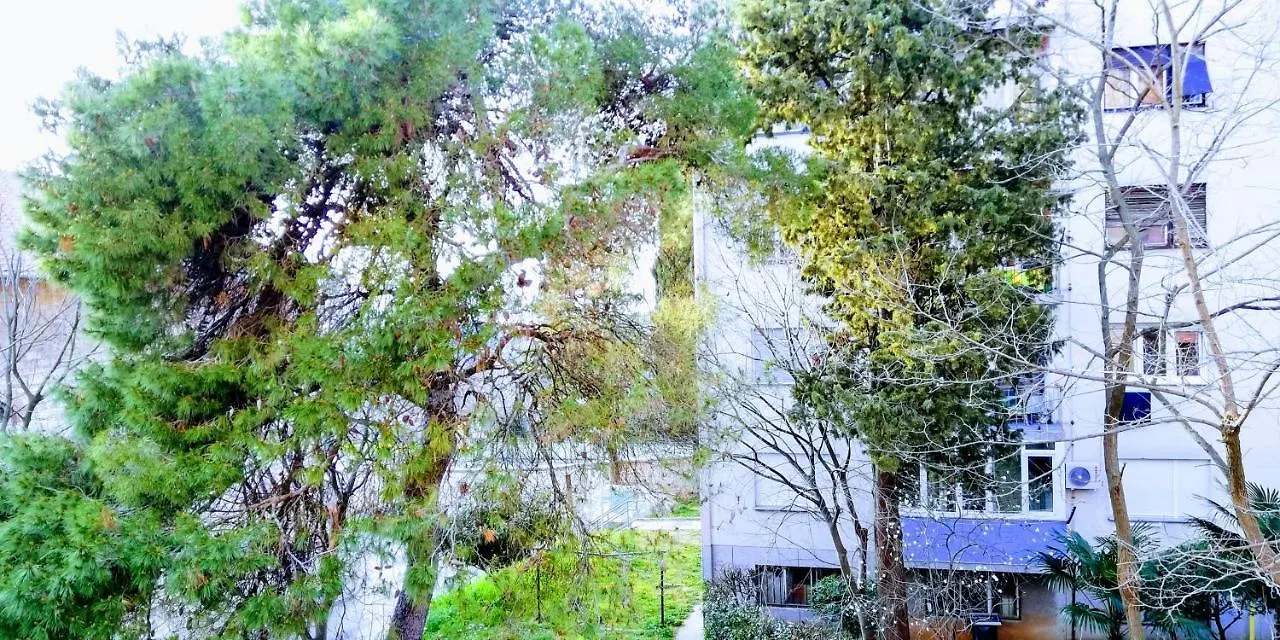 Pula Center Green Park Apartments And Rooms