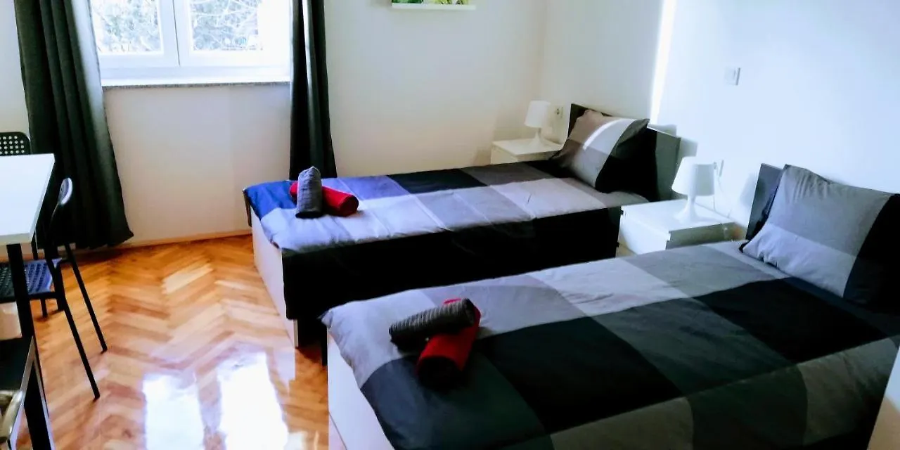Pula Center Green Park Apartments And Rooms