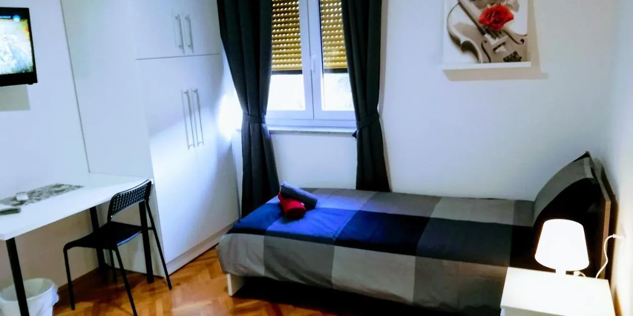 Pula Center Green Park Apartments&Rooms